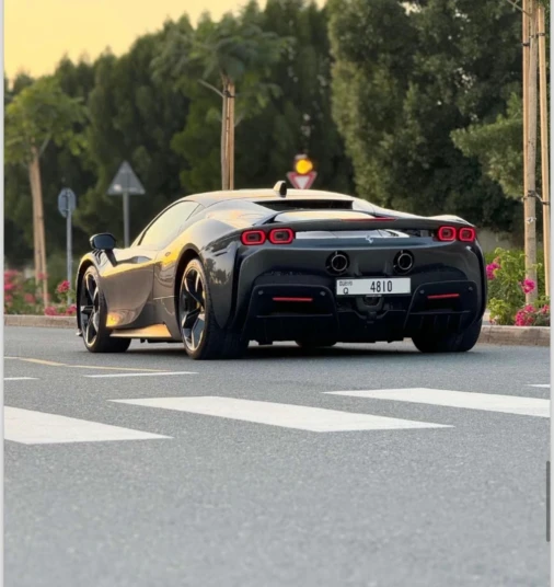 فيراري إس إف 90 ايجار فى دبي - undefined